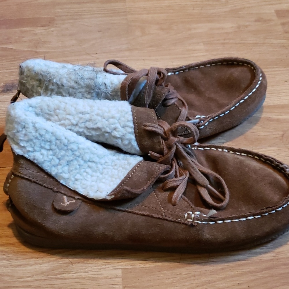 Moccasin boots